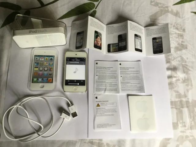 Apple Ipod touch - 4ème Génération - 32 Go - Blanc - A1367 - TRE BON ETAT -