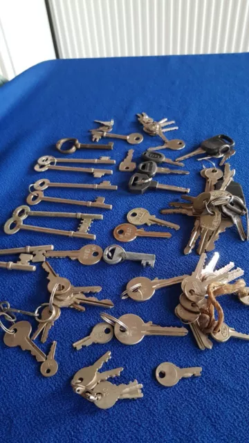 Keys mixed old job lot bundle