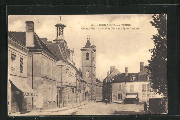CPA Coulanges-sur-Yonne, Grande Rue-L´Hotel de Ville et L´Èglise