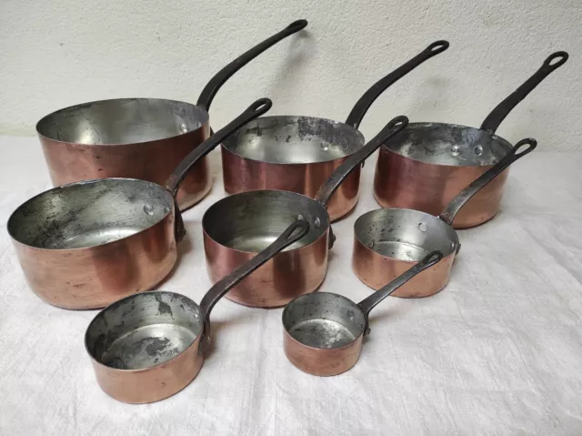 Lot de 8 anciennes Casseroles en cuivre  DP