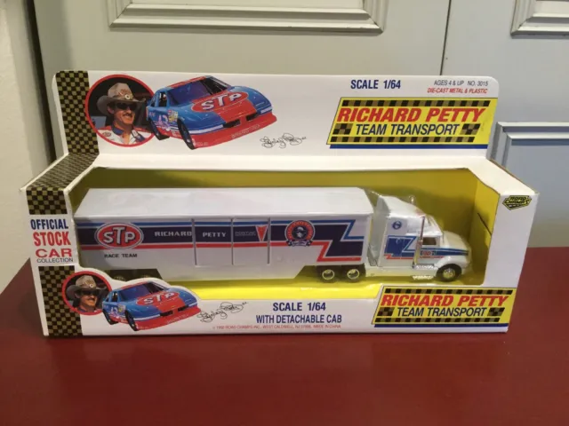 Road Champs Richard Petty #43 STP Race Team 1:64 Scale Transporter Truck White