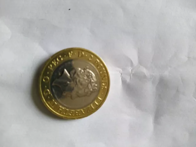 First World War £2 coin 2015. Writing on the rim is upside down. Good condition.