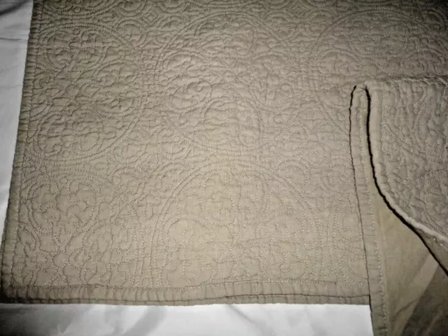 Restoration Hardware Linen Matelasse Quilted (2) King Pillow Shams 20X36