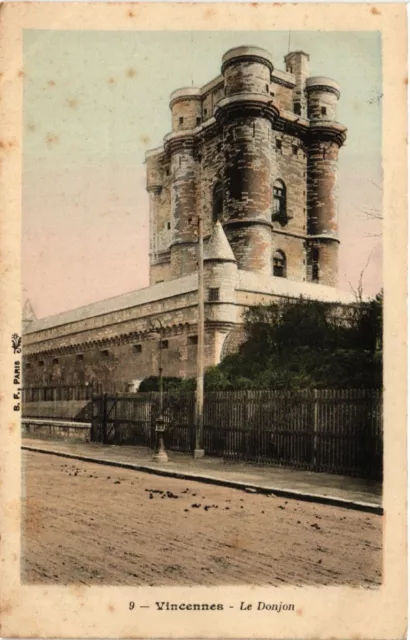 CPA VINCENNES - Le Donjon (519924)