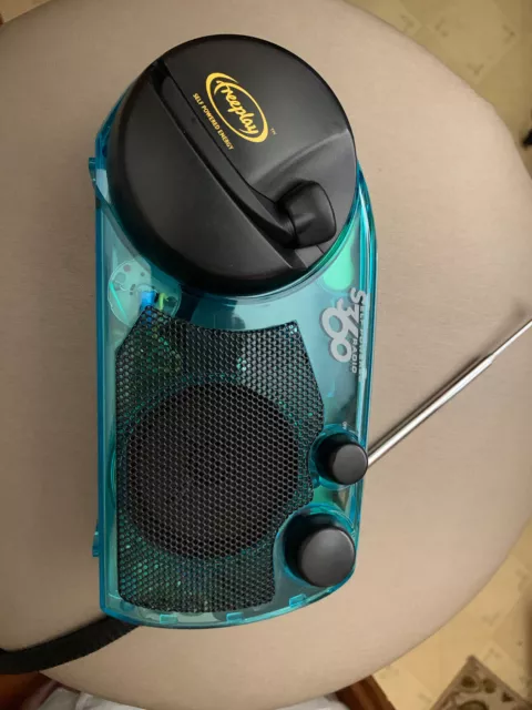 FREEPLAY Self Powered Solar AM/FM Emergency Radio works Crank Clear Blue/Green