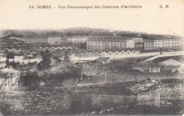 Carte postale ancienne NIMES GARD 94 casernes d'artillerie écrite 1919
