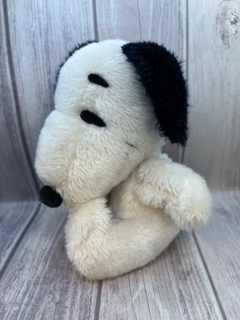 Vintage SNOOPY Peanuts Plush Knickerbocker 1968 Dog