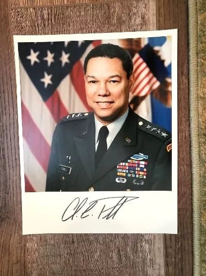 Colin Powell Authentically hand-signed 8x10 Color Photo in full uniform