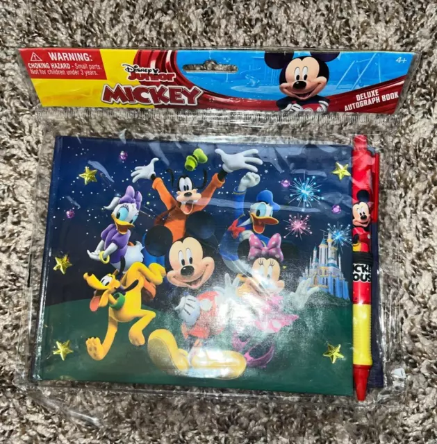 Walt Disney World Official Autograph Book  Mickey Minnie Donald Goofy Sealed