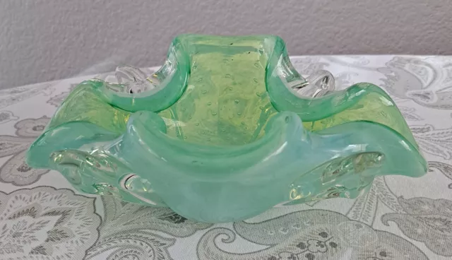 Murano-Bullicante (Controlled Bubble) Lime Green Art Glass Ashtray Bowl 8"×6"