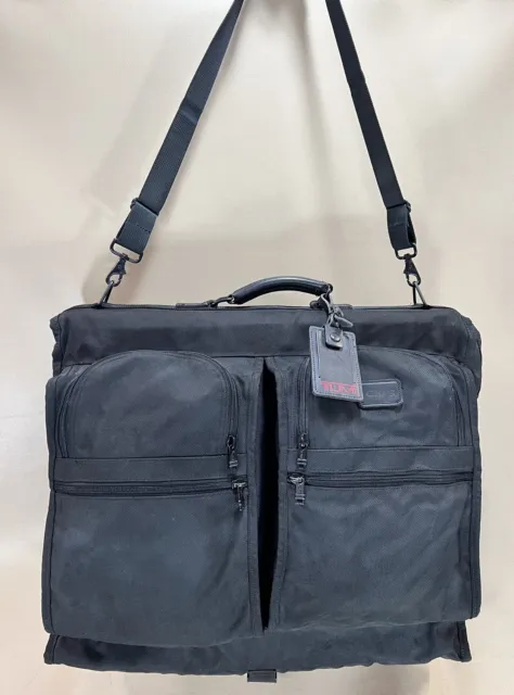 Preowned TUMI Made in USA Black Ballistic Nylon Bi-fold 23” Garment Bag Luggage
