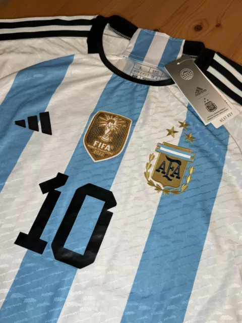 Adidas Herren Lionel Messi Argentinien Drei Sterne 22/23 Heimtrikot Große L