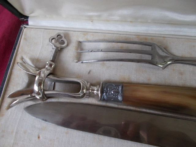 Service à Découper Et Manche à Gigot En Argent Massif Paris