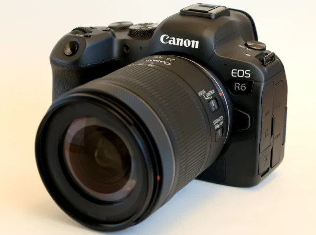[MINT] Canon EOS R6 20MP RF 24-105mm IS STM Lens Kit Black