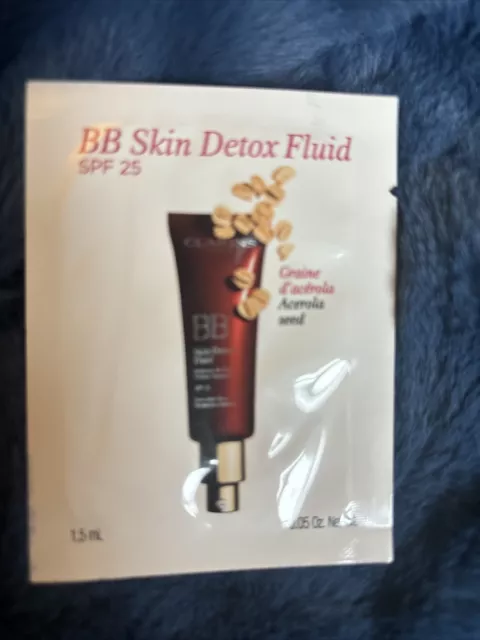 Clarins BB Skin Detox Fluid SPF25 Shade 02 Medium Sample Sachet 1.5ml