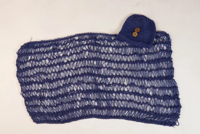 Set für Newborn Fotoshooting blau Mütze mit Knöpfen und Häkeldeckchen
