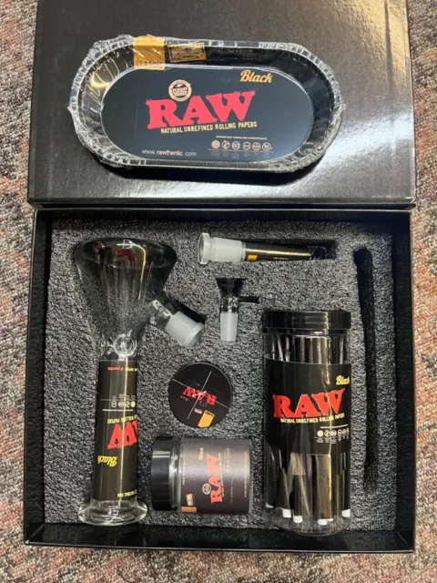 RAW COMBO KIT  gift set with  grinder, jar, tray, cones & rawbubbler