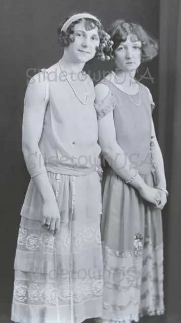 Antique Glass Plate Negative Portrait Photo V00920