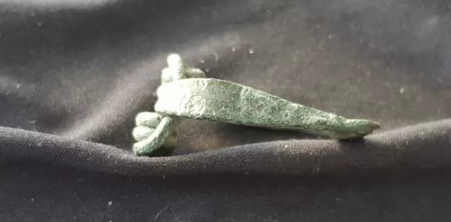 Superb little Roman fibula brooch missing stay for pin found in Britain L86o