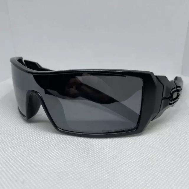 Authentic Oakley Oil Rig Sunglasses OCP Matte Blk, Black Iridium Polarized Lens Authentic Oakley Oil Rig Sunglasses OCP Matte Blk, Black Iridium Polarized Lens