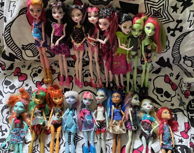 Monster High Dolls Lot Of 18