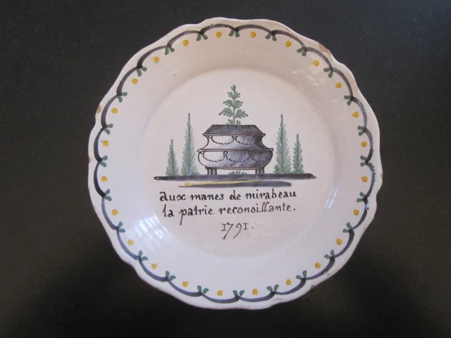 Assiette Révolutionnaire en Faience de Nevers époque 18ème . 1791 .