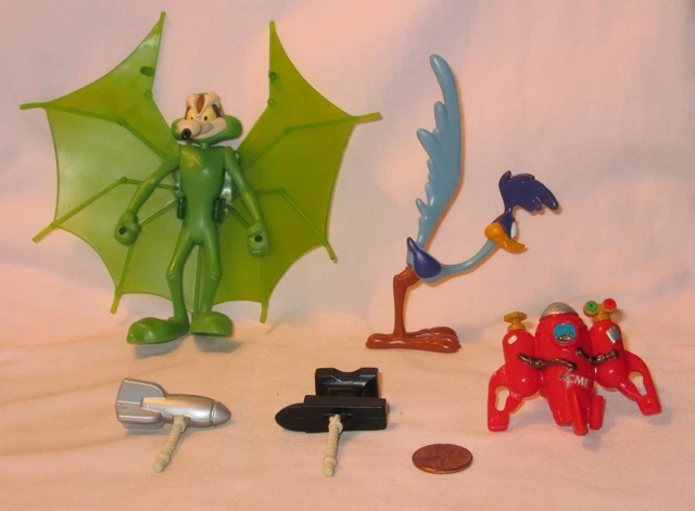 LOONEY TUNES ROADRUNNER & Wile E Coyote In Gee Whiz Acme Flight Suit