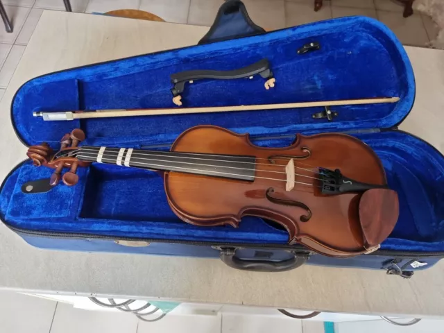 Stentor Student 1 Violin Outfit 1/2 Size. Best Starter For Students -S1424