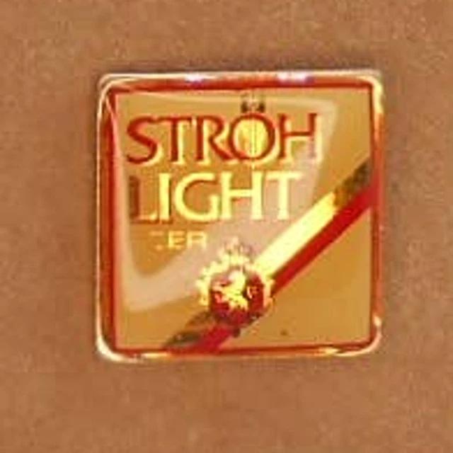Stroh Light Gold Lapel Pin 5/8" Vintage 1980s Detroit MI