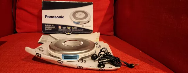 Vintage Panasonic Discman Portabme CD Player. SL-SX480 Boxed With Earphones.