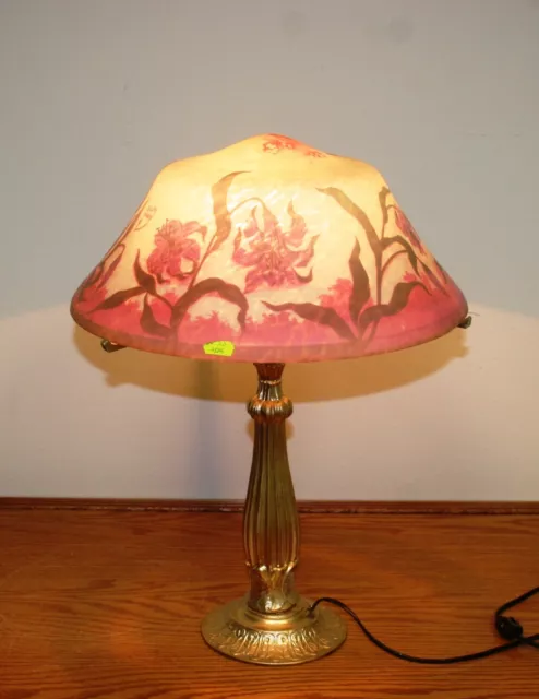 French Reproduction Cameo Glass "Duam Nancy" Table Lamp Europe Post 1940