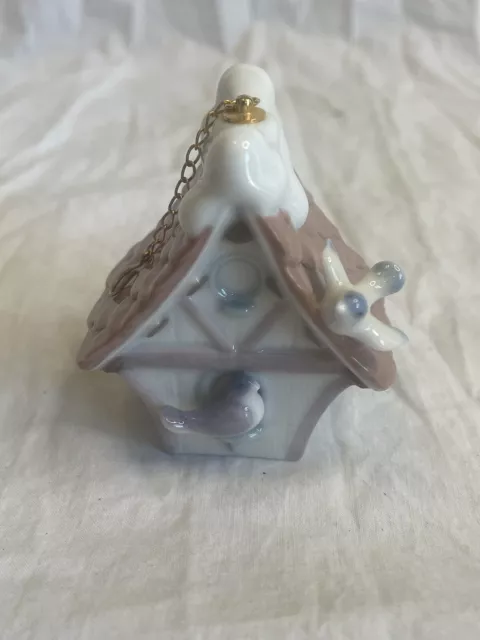 Lladro Porcelain Bird House Snow on Roof Ornament Two Birds Beautiful SPAIN 🥰