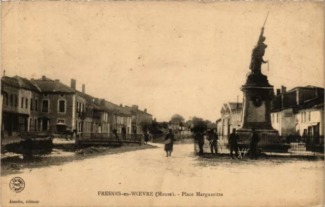 CPA FRESNES-en-WOEVRE Place Margueritte (864893)