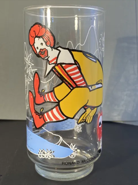 Vintage 1977 McDonalds RONALD Collector Glass 1 McDonaldLand Action Series Cup