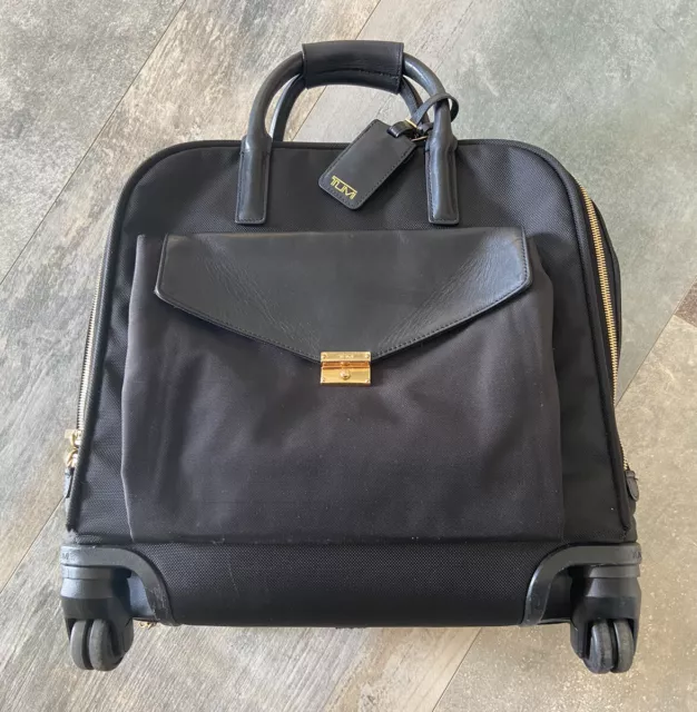 Tumi Larking Soma Brief  Under-Seater 4 Wheels Spinner Suitcase Carry On Black