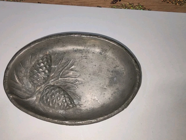 SUPERBE VIDE-POCHE POMME en étain, super déco vintage, typique fifties