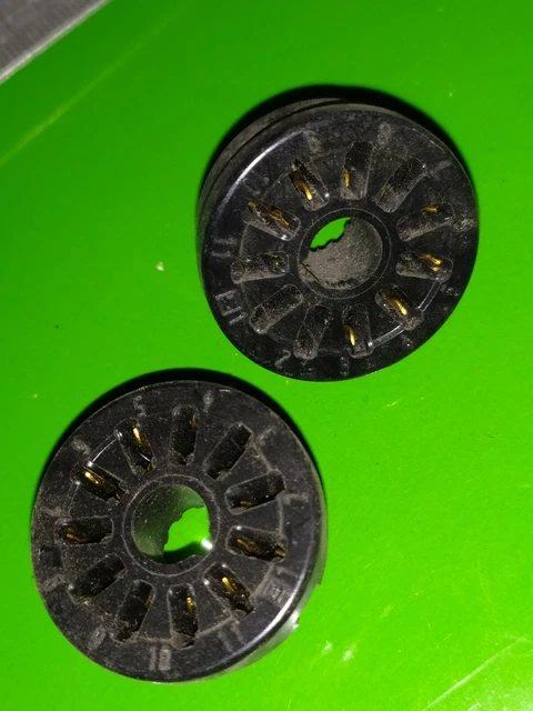 2 Supports (sockets) En Bakélite 11 Broches Pour Câblage - Référence Sup19 - Neufs