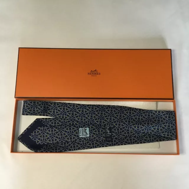 Authentic HERMES Men’s Silk Necktie Geometric Links Pattern On Navy Blue 7580 SA