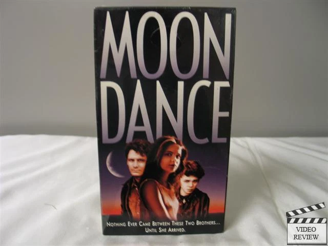 VHS MOON DANCE Ian Shaw, Julia Brendler, Marianne Faithful ; Dagmar