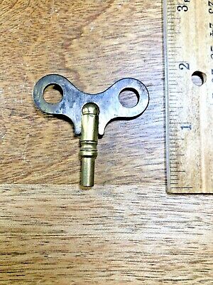 Antique Clock Winding Key 2 / 2.75mm   (Key Lot K1915)