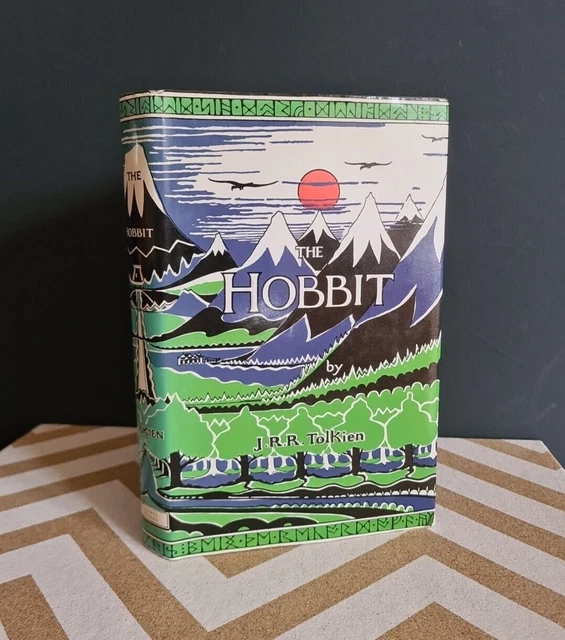 THE HOBBIT BY J. R. R. Tolkien (Hardcover, 1988) Unwin Guild Lord Of The Rings £17.00 PicClick UK