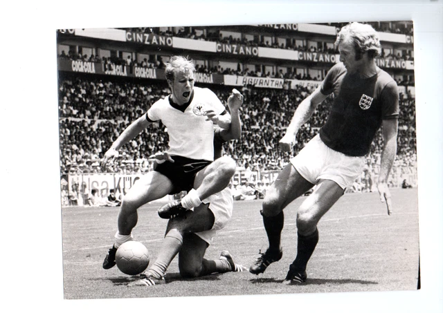Photo De Presse Vintage Mondiale Football 90 - Gol De Serena, Tirage Argentique 24x18 Cm