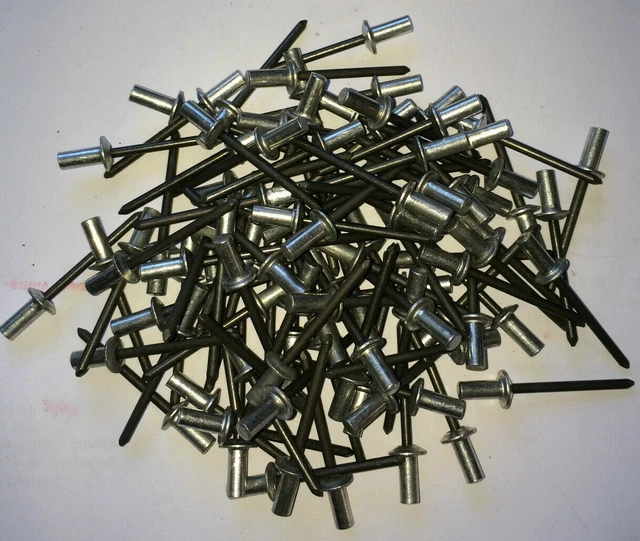 Clip di fissaggio per paraurti Rivetti in plastica per auto Elementi di