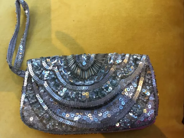 EVENING CLUTCH BAG HANDBAG Silver Beads & Sequins 20x12cm Near Perfect