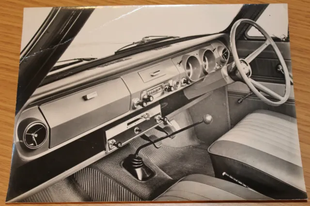 Ford Cortina Large Interior (from nearside) Press Photograph Original 1964