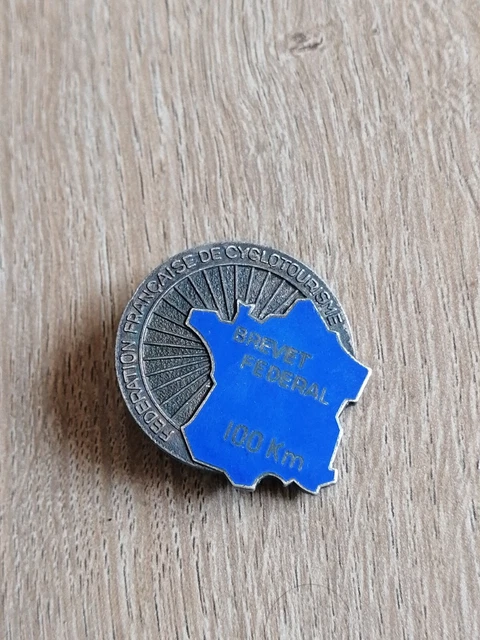 Insigne FFCT - Badge Fédération Française De Cyclotourisme Brevet 100km