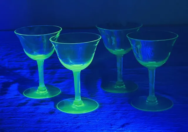 Vaseline Uranium Green Depression Glass Wine Goblets 4” Tall Lot Of 4 Vintage