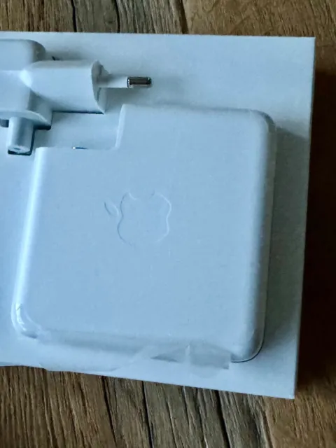 Original Apple Netzteil 96W USB-C Power Adapter für McBook Air McBook Pro & iPad