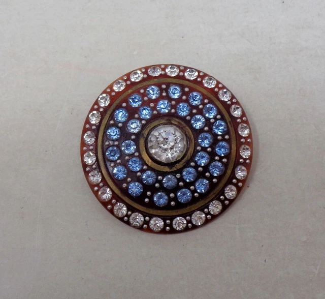 Broche Art Déco Vintage En Bakélite, Strass Rouges Et Transparents - Très Bon état