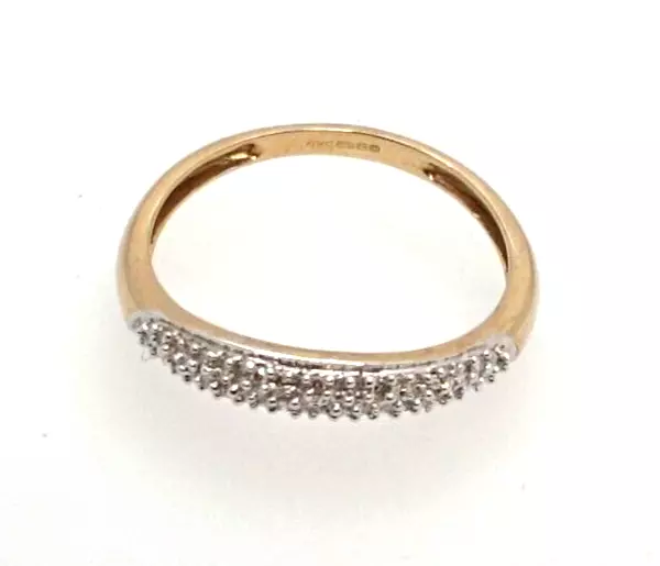 9ct Gold Ring Diamond HALF ETERNITY Band Ring Size M - 9ct Yellow Gold